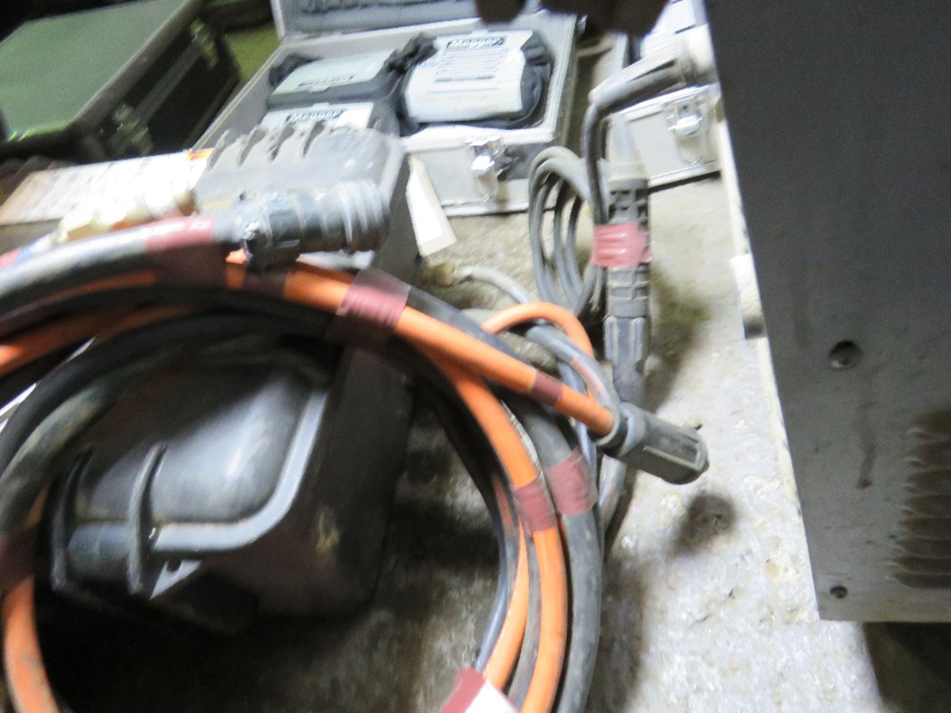 MILLER SUITCASE 12RC WIRE FEED UNIT. SOURCED FROM DEPOT CLEARANCE DUE TO A CHANGE IN COMPANY POLICY. - Image 3 of 3