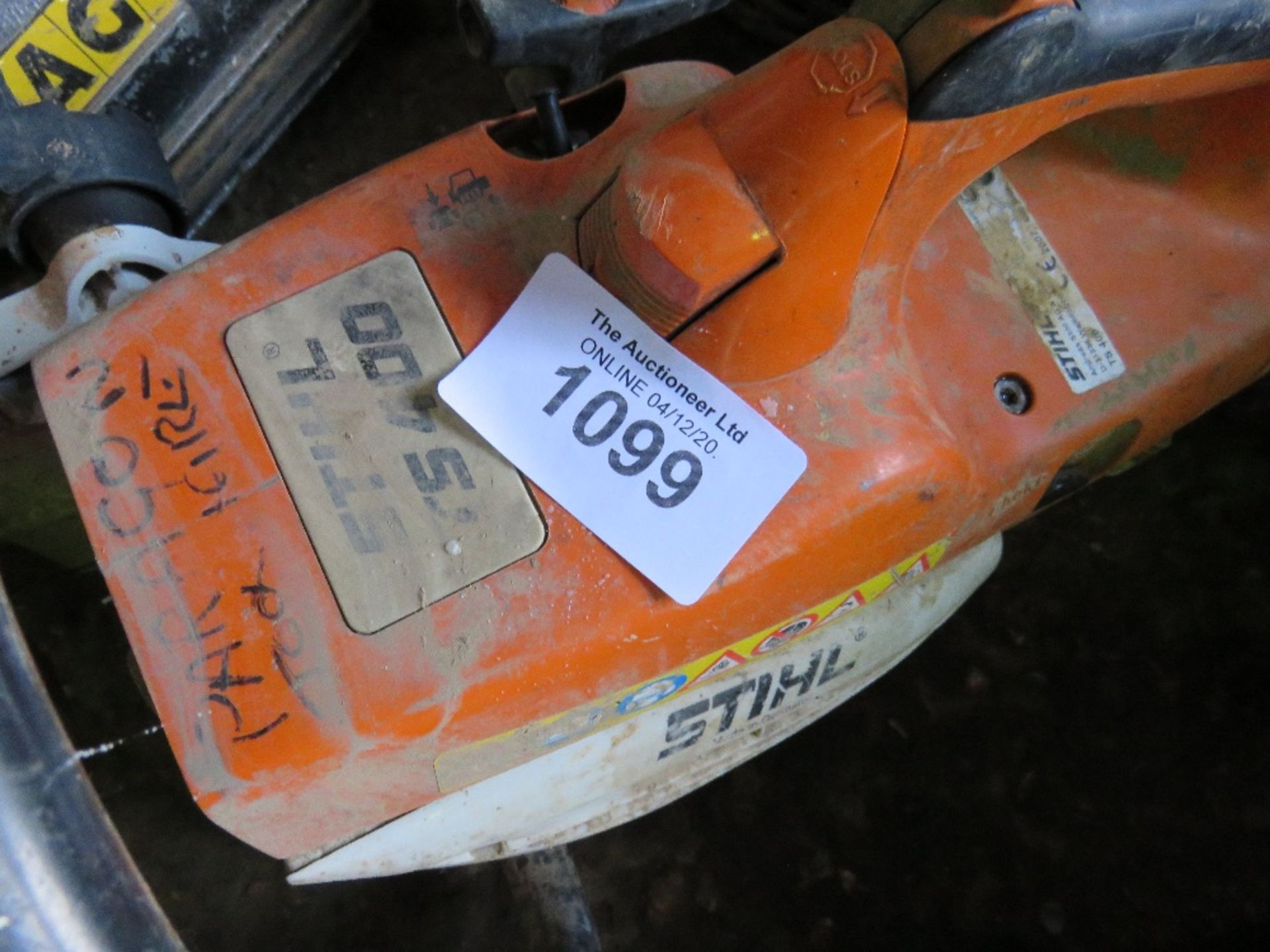 STIHL TS400 PETROL SAW. CONDITION UNKNOWN. - Image 3 of 3