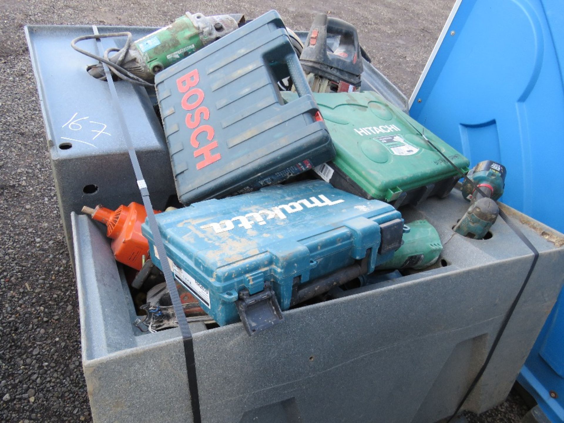 PALLET OF ASSORTED MACHINE PARTS, POWER TOOLS AND SPARES. - Image 3 of 3