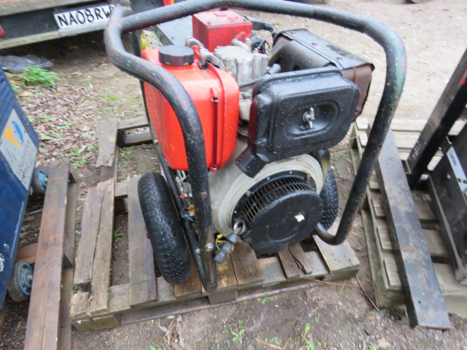 MOSA TS200 DIESEL ENGINED WELDER. WHEN TESTED WAS SEEN TO START AND RUN, OUTPUT UNTESTED. - Image 5 of 5