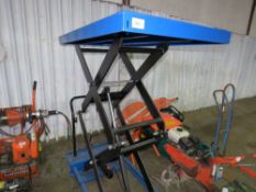 ADVANCED HANDLING SC500-DMBE HYDRAULIC LIFTING PLATFORM TABLE. 500KG RATED YEAR 2017. SOURCED FROM D