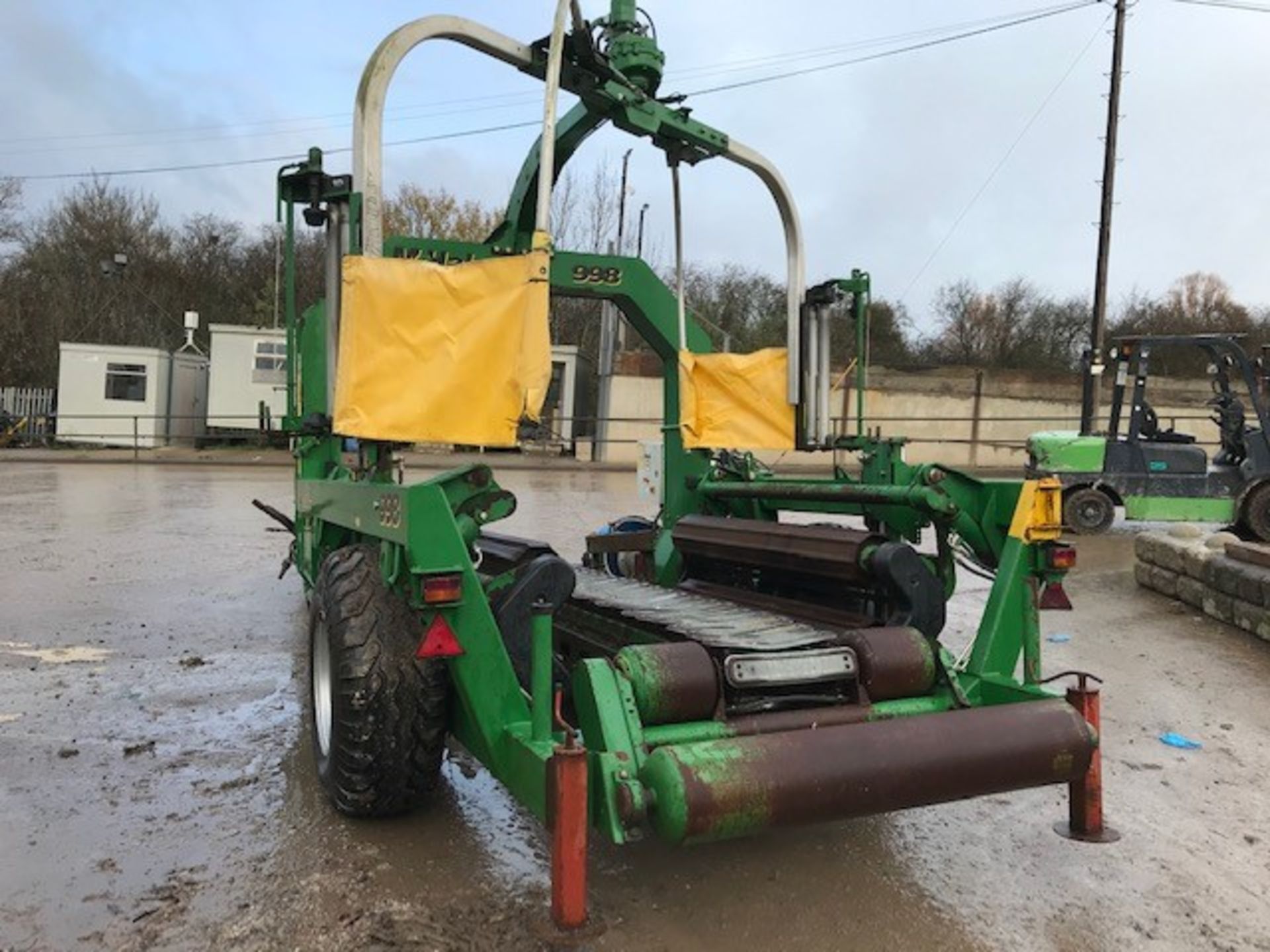 McHALE 998 TOWED SILAGE BALE WRAPPER UNIT, YEAR 2014. - Image 7 of 13