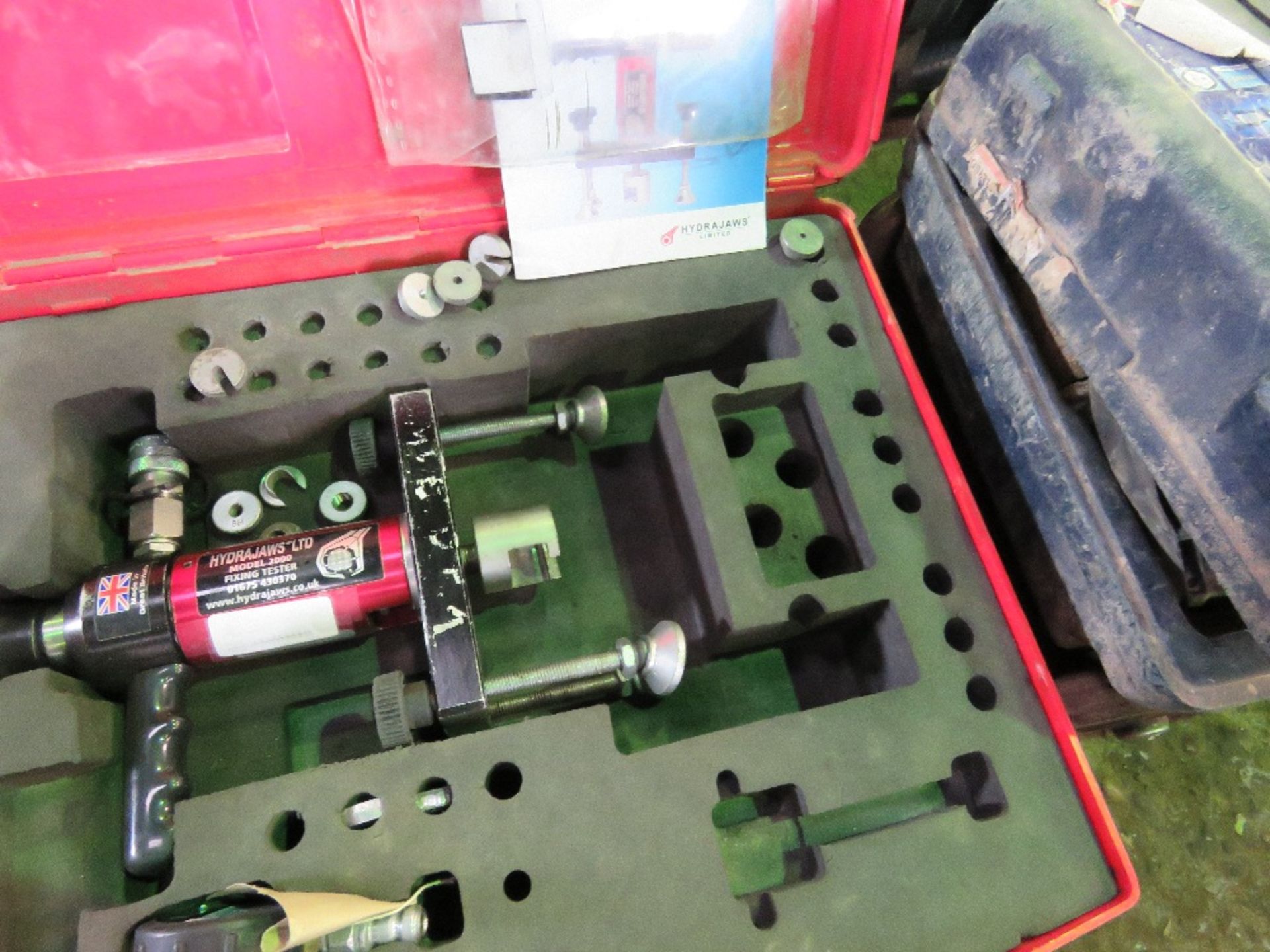 HYRDRAJAWS ANCHORAGE POINT TESTER IN CASE. SOURCED FROM DEPOT CLEARANCE DUE TO A CHANGE IN COMPANY P - Image 2 of 2