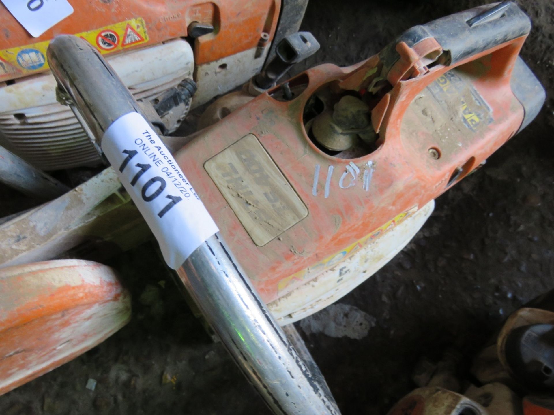 STIHL TS400 PETROL SAW. CONDITION UNKNOWN. - Image 3 of 3