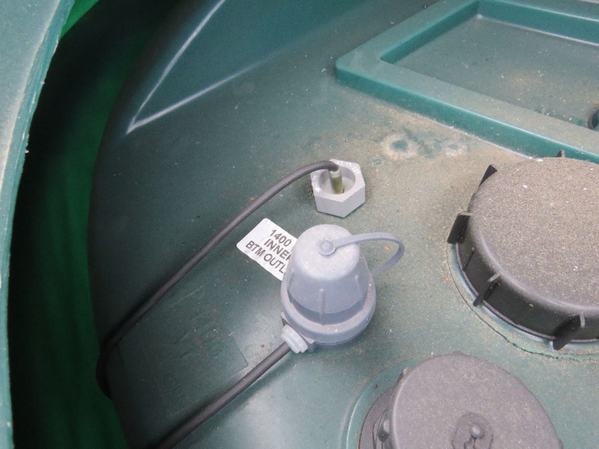 HARLEQUIN 1450BND BUNDED FUEL TANK. BOTTOM OUTLET. FROM VISUAL APPEARNCE APPEARS TO HAVE NOT BEEN CO - Image 5 of 6
