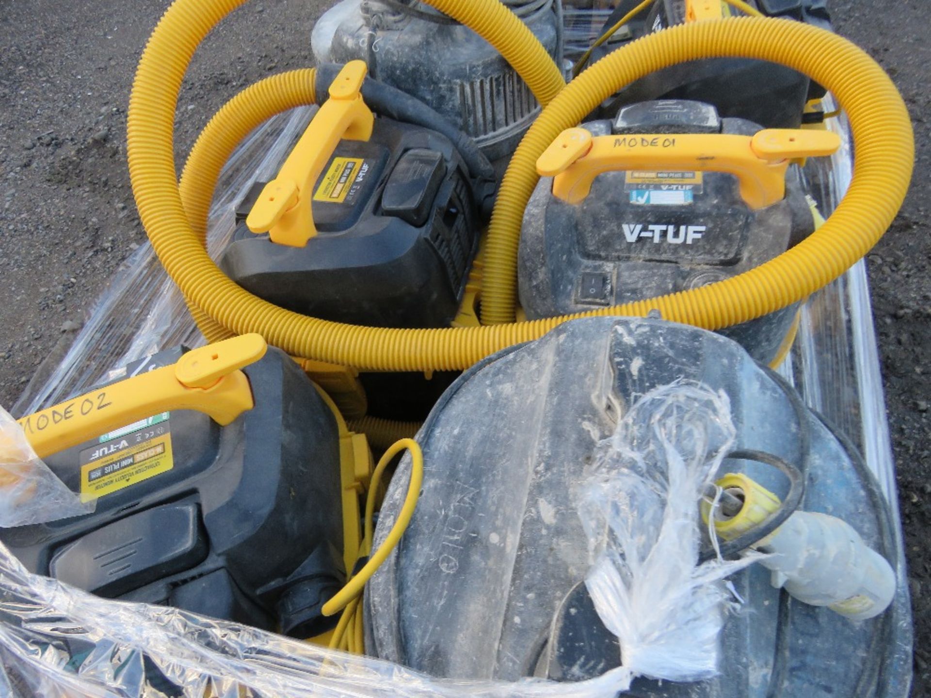 6 X VACUUM CLEANERS, CONDITION UNKNOWN. - Image 2 of 2