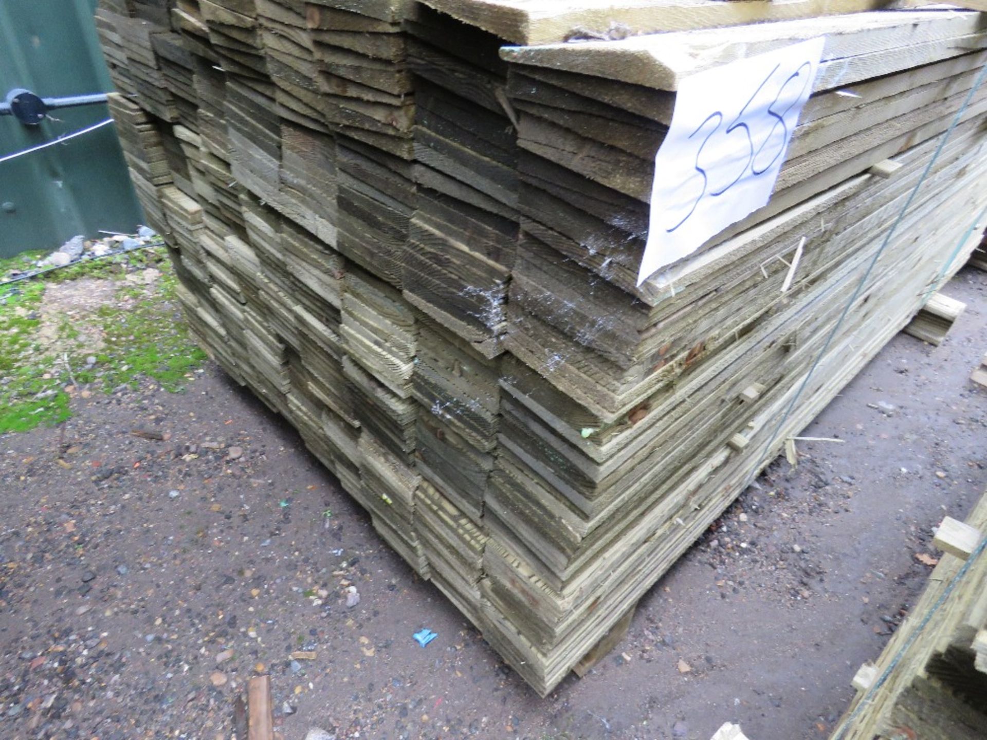 LARGE PACK OF FEATHER EDGE CLADDING TIMBERS, 1.8M X 0.105M APPROX.