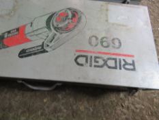 RIDGID 690 HAND HELD 110VOLT PIPE THREADER, NO HEADS. IN BOX. UNTESTED CONDITION UNKNOWN.