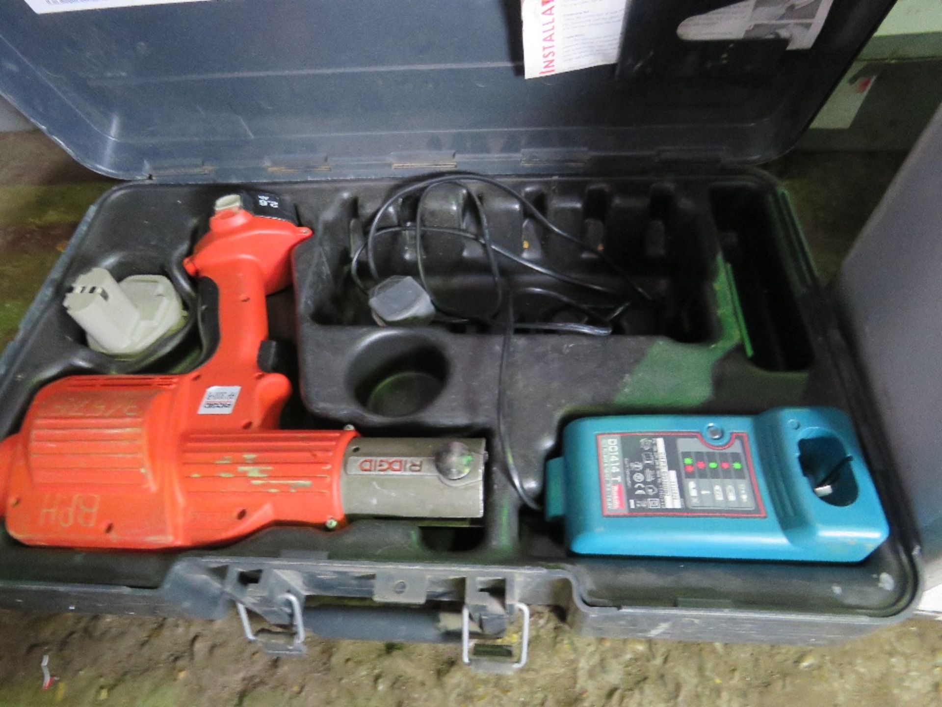 RIDGID RP300-B BATTERY POWERED CRIMPING GUN. NO HEADS. UNTESTED, CONDITION UNKNOWN.