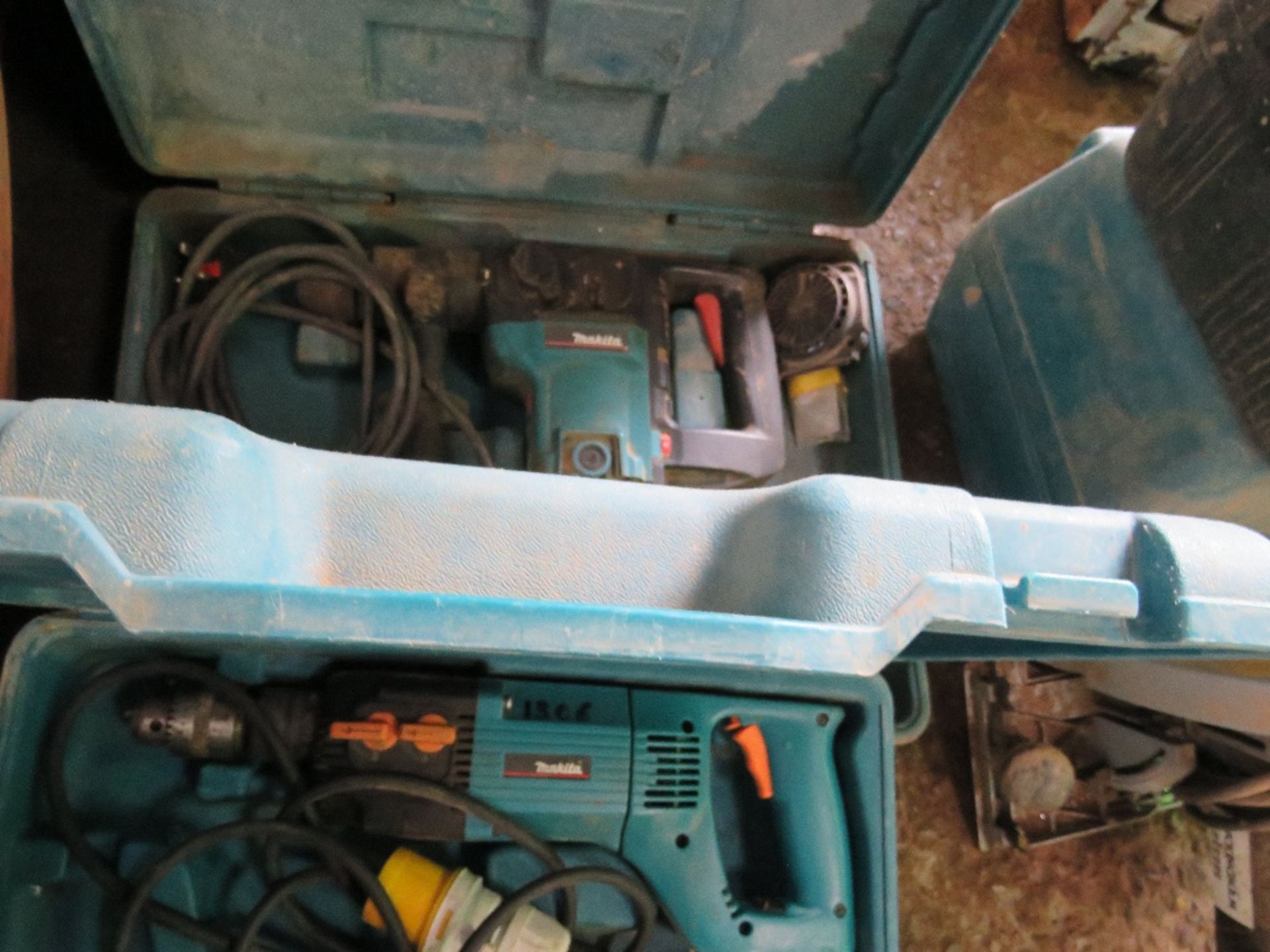 2 X MAKITA 110VOLT DRILLS, CONDITION UNKNOWN.