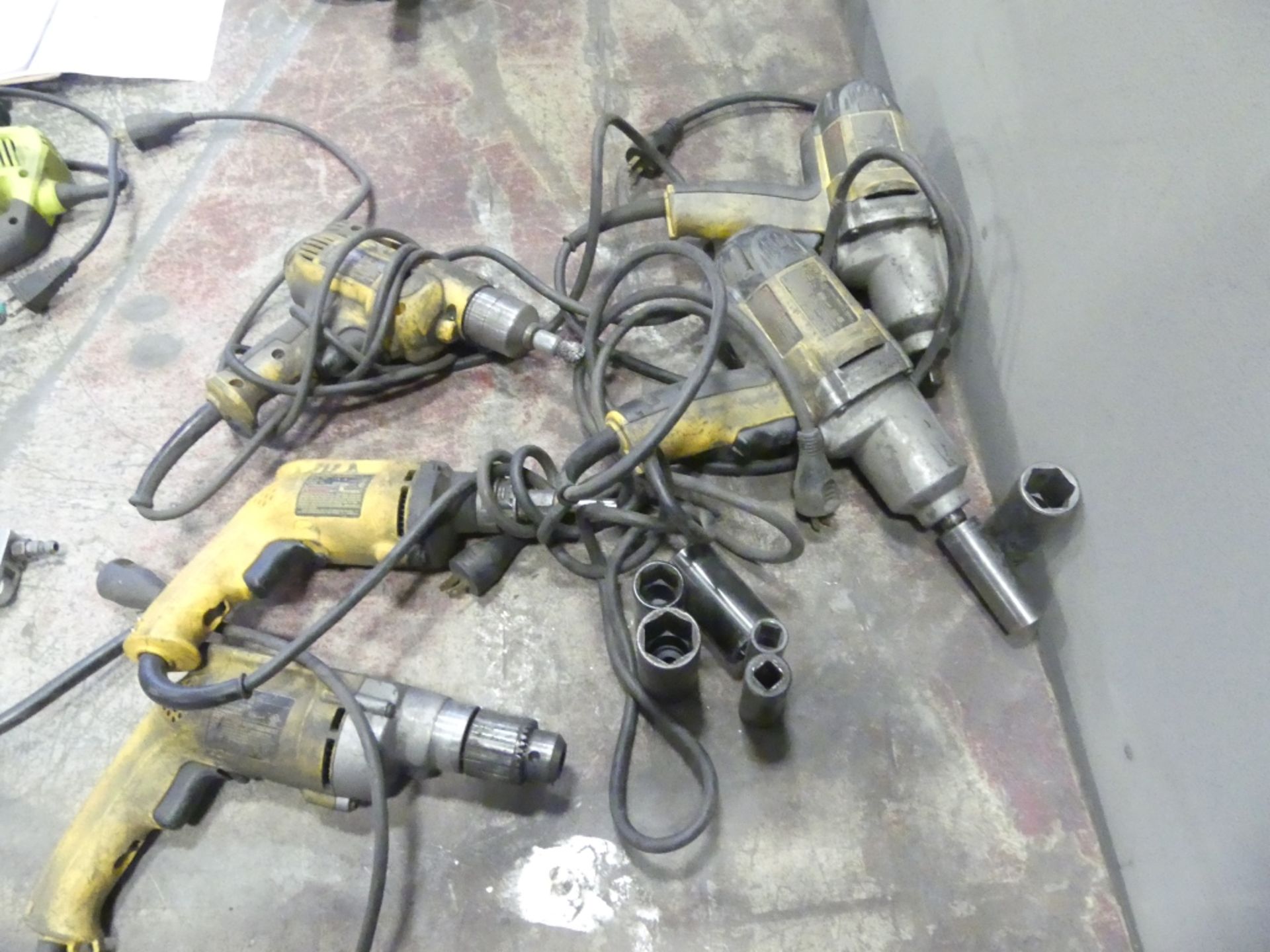 DeWalt - assorted VSR drills and impact - QTY 5 - Image 8 of 8