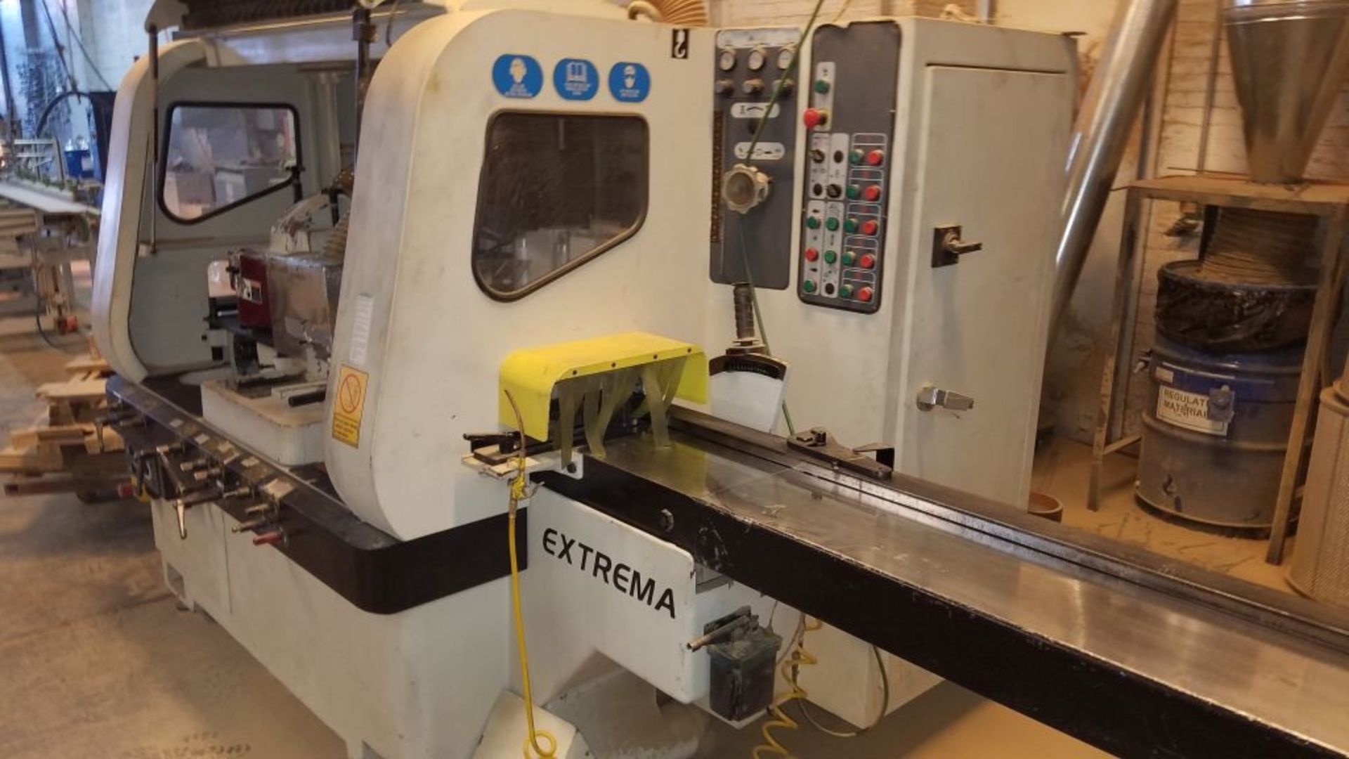 Extrema 5-Head Moulder