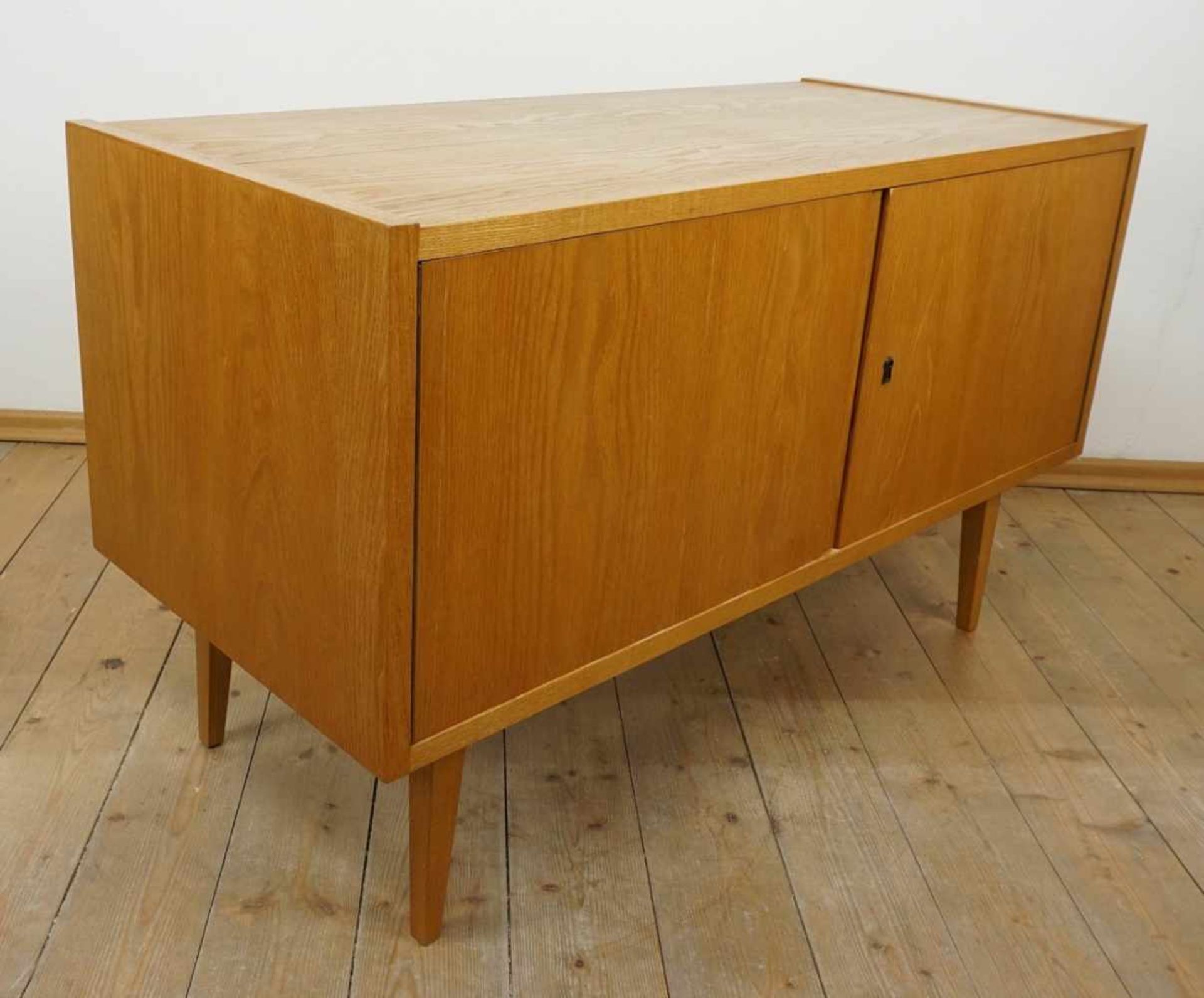 Kleines Hellerau Sideboard / Anrichte, Senesche furniert - Image 4 of 6