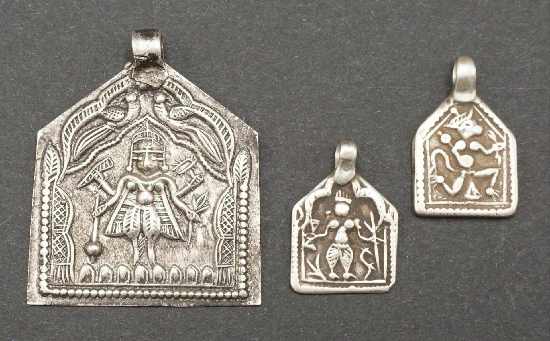 Konvolut Amulette, Indien / Rajasthan, wohl 1. Hälfte 20. Jh. - Bild 4 aus 7