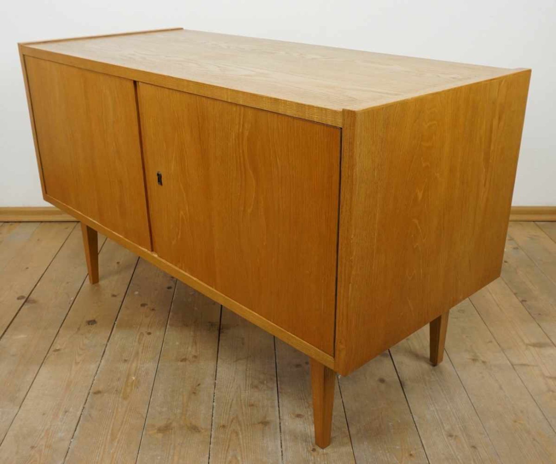 Kleines Hellerau Sideboard / Anrichte, Senesche furniert - Image 3 of 6