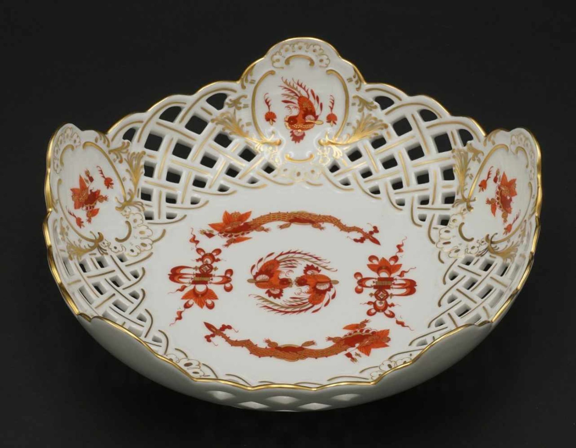 Meissen Durchbruchschale mit rotem Drachen