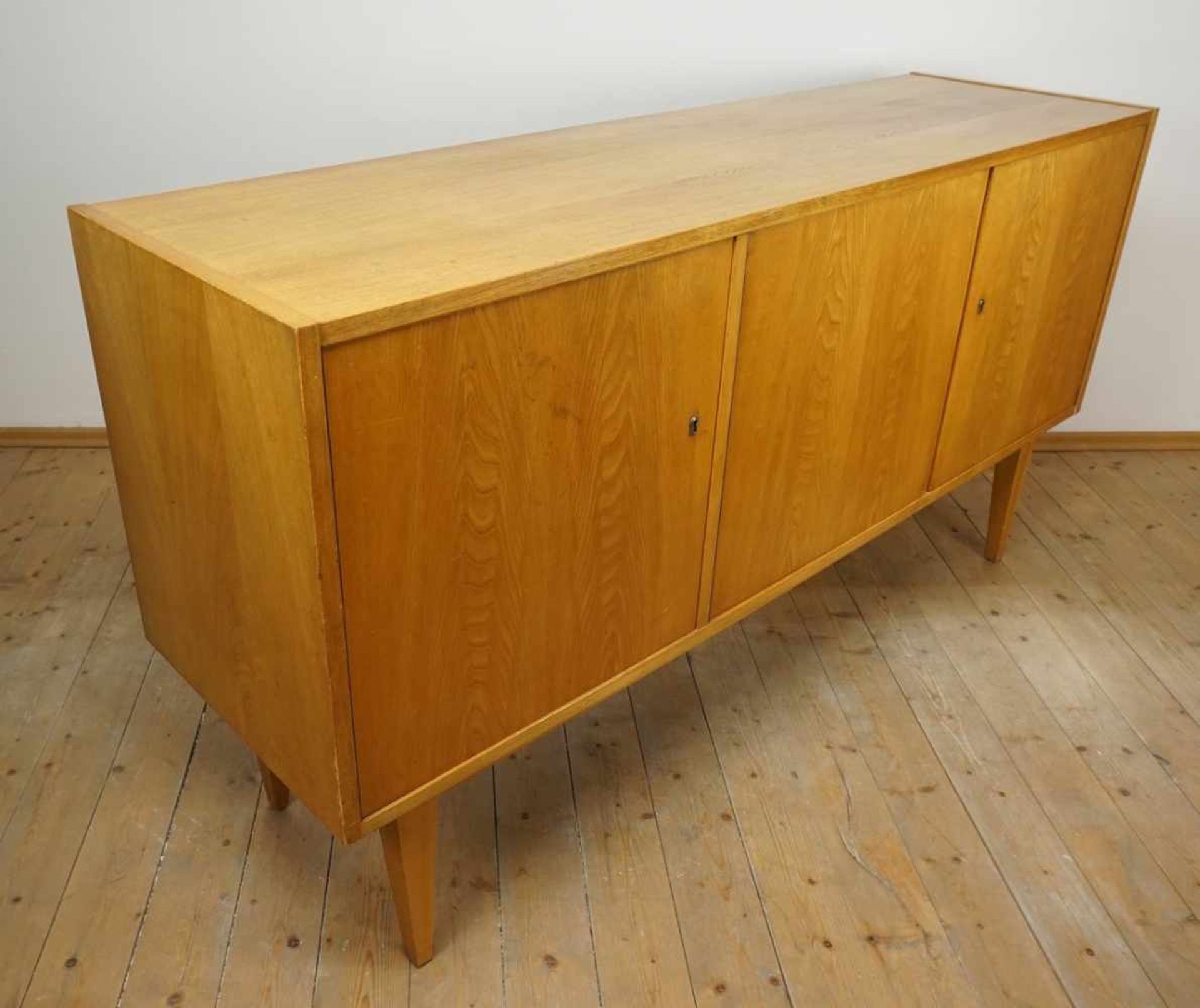 Hellerau Anrichte / Sideboard, Senesche furniert - Bild 3 aus 5