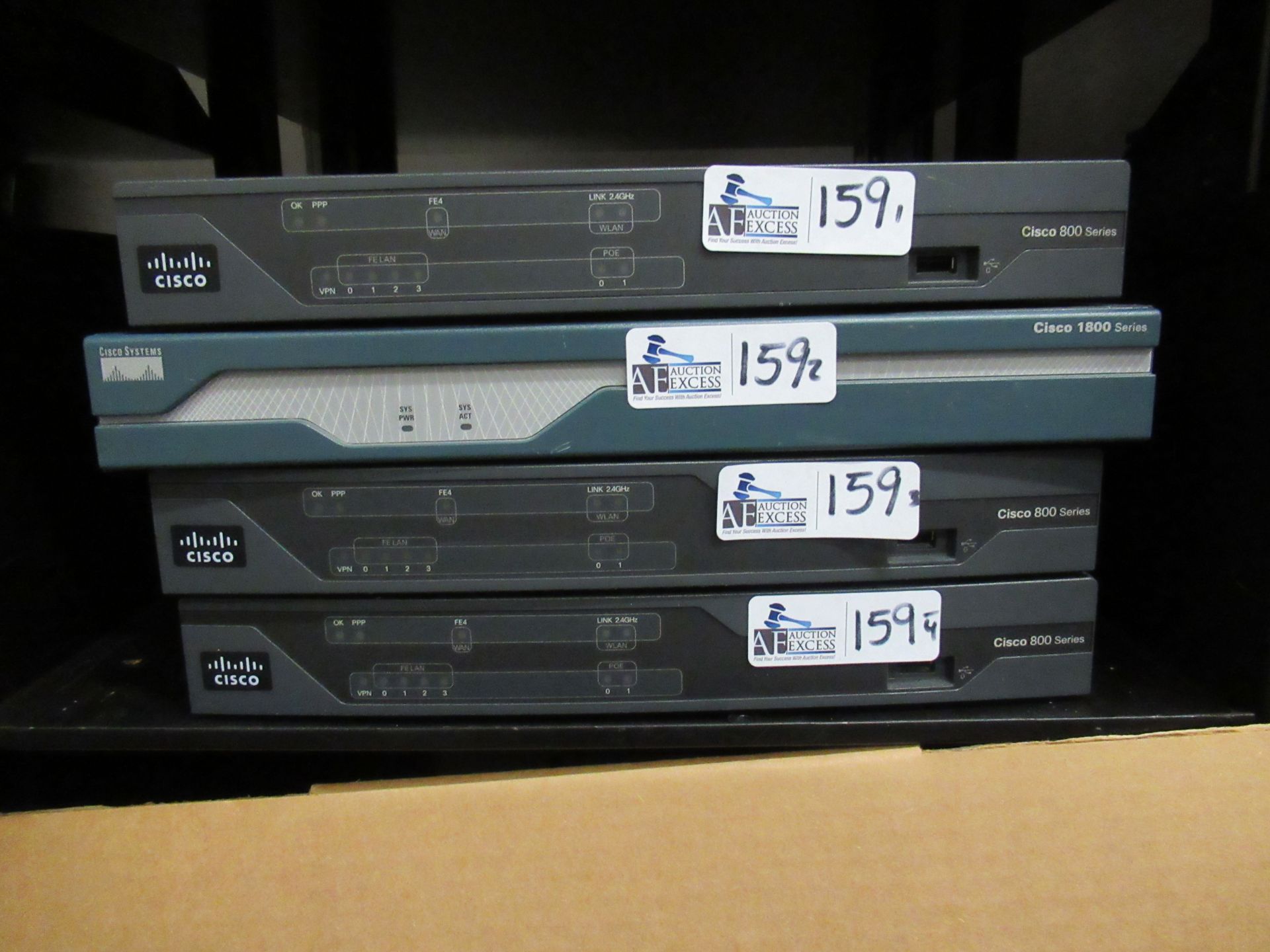 Lot of 4 Cisco 800 and 1800