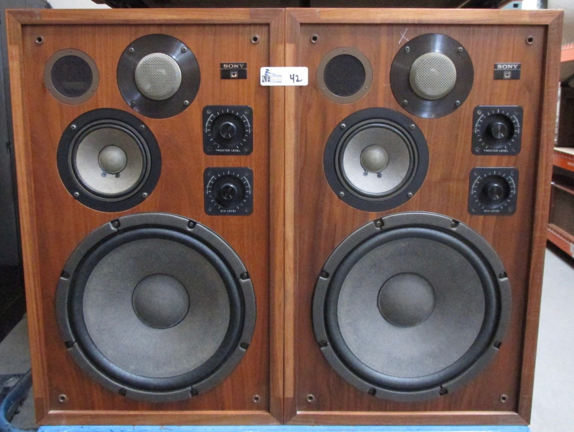 LOT OF 2 SONY SS-7330 SPEAKERS - Image 2 of 4