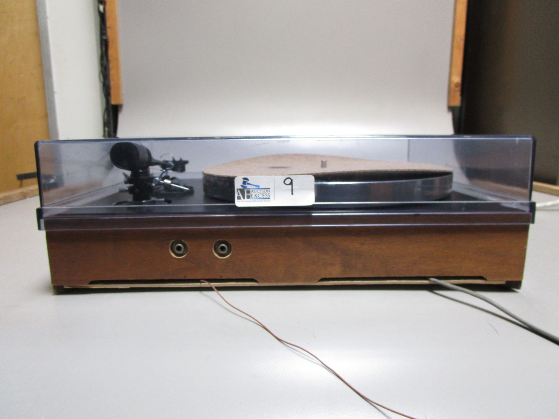 AR TURNTABLE - Image 4 of 4