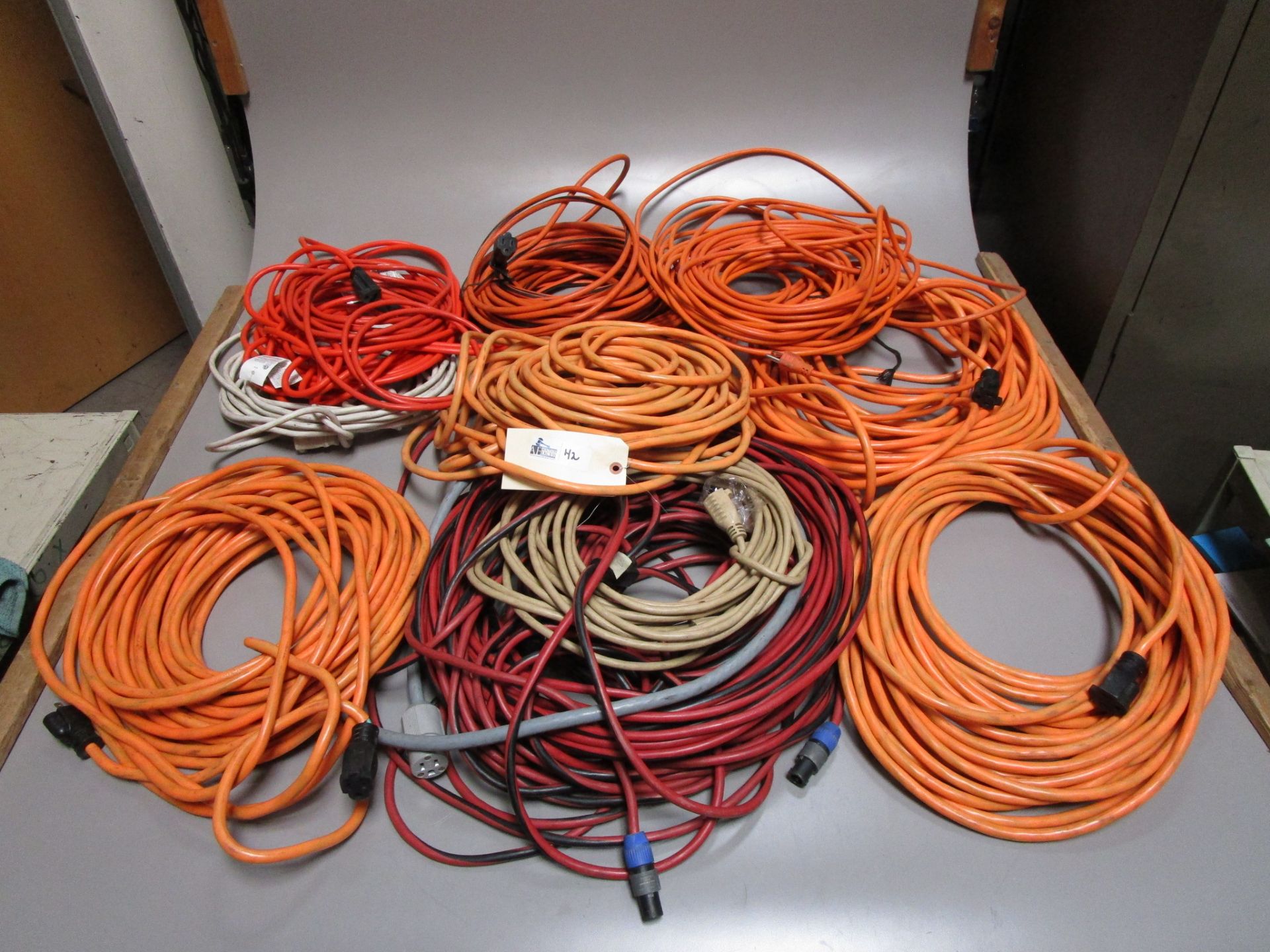 LOT POWER CABLE/EXTENSION CORDS