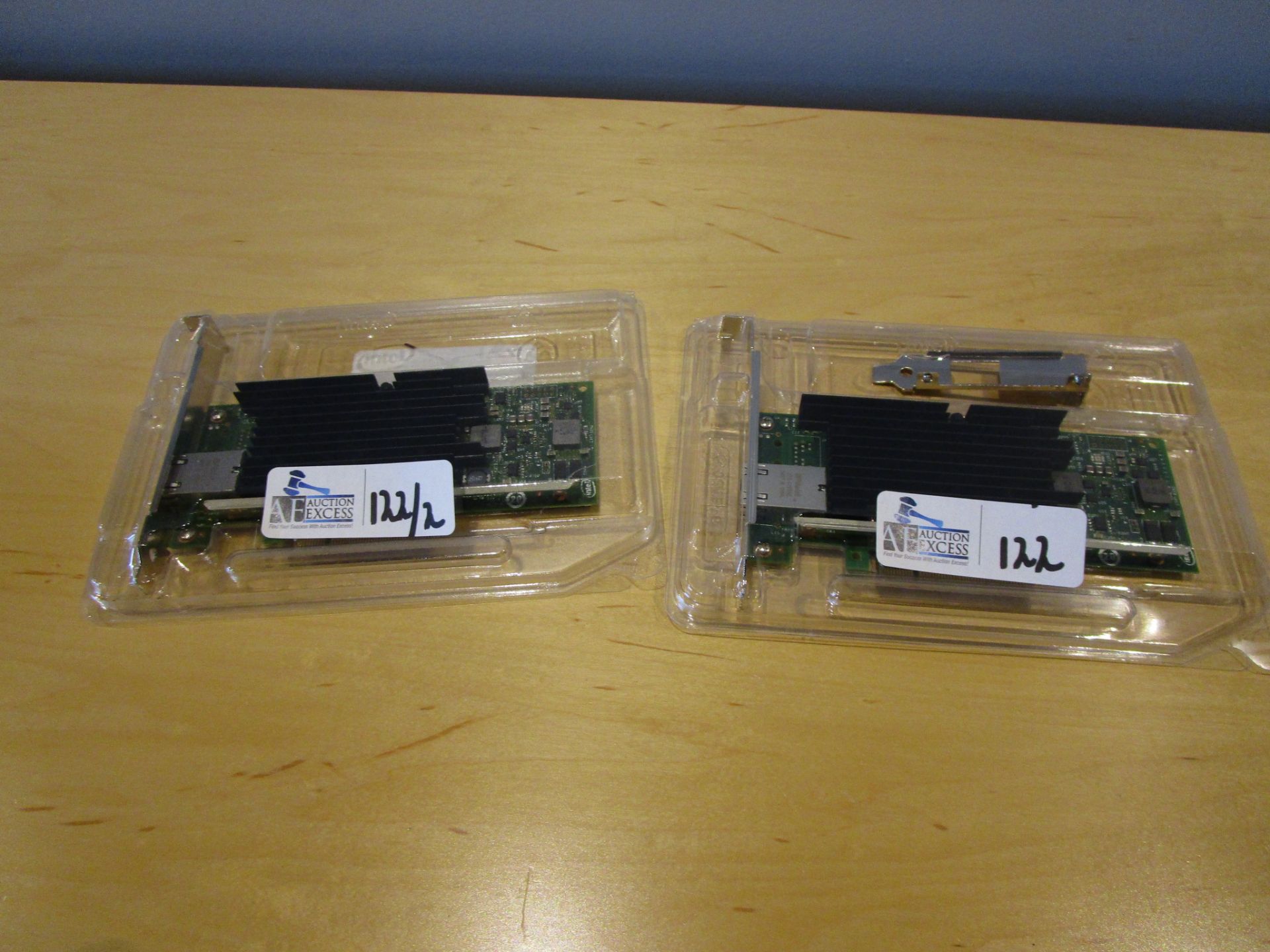 LOT OF 2 NETWORK CARDS