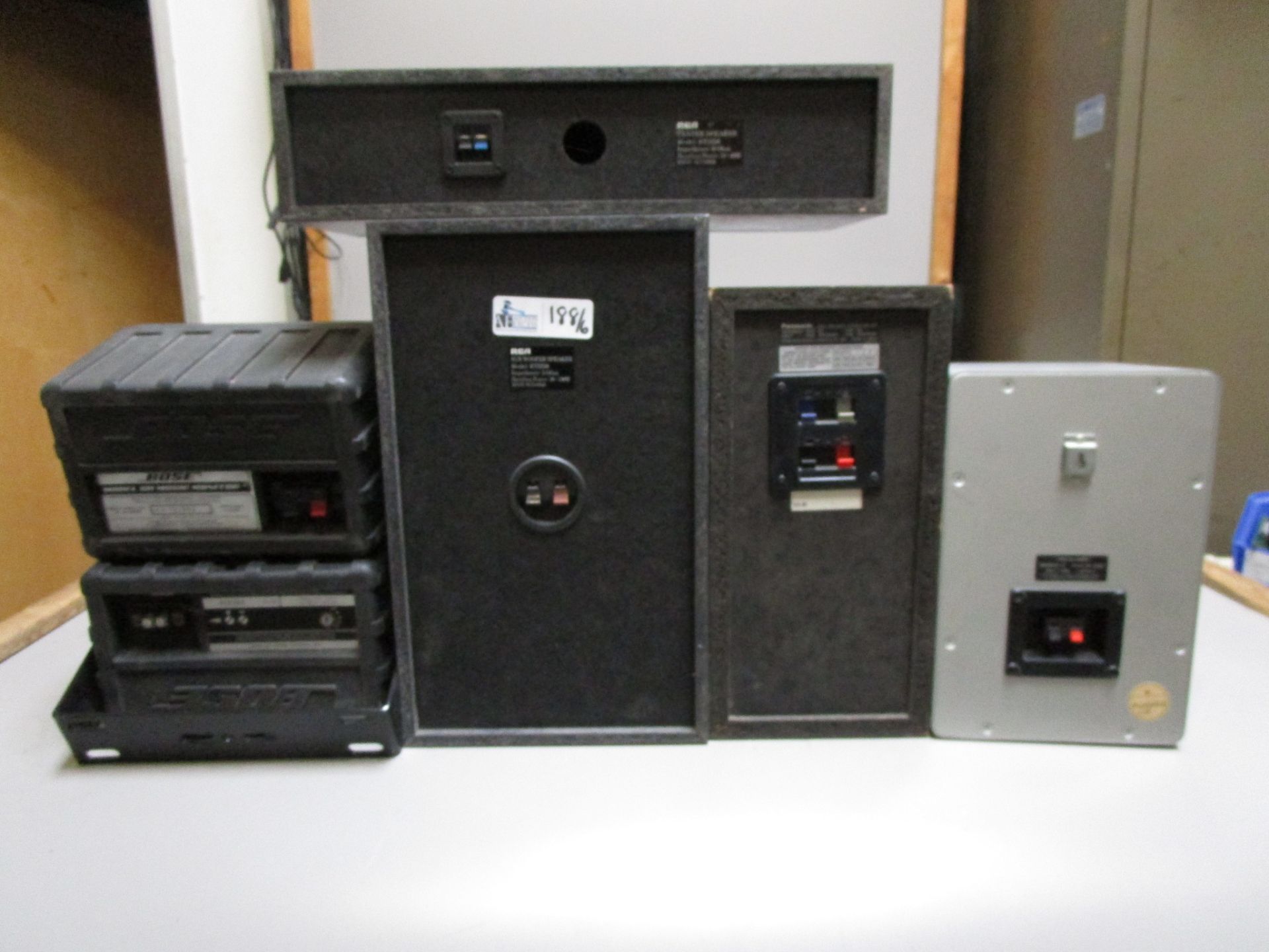 LOT OF 6 SPEAKERS - Image 2 of 2