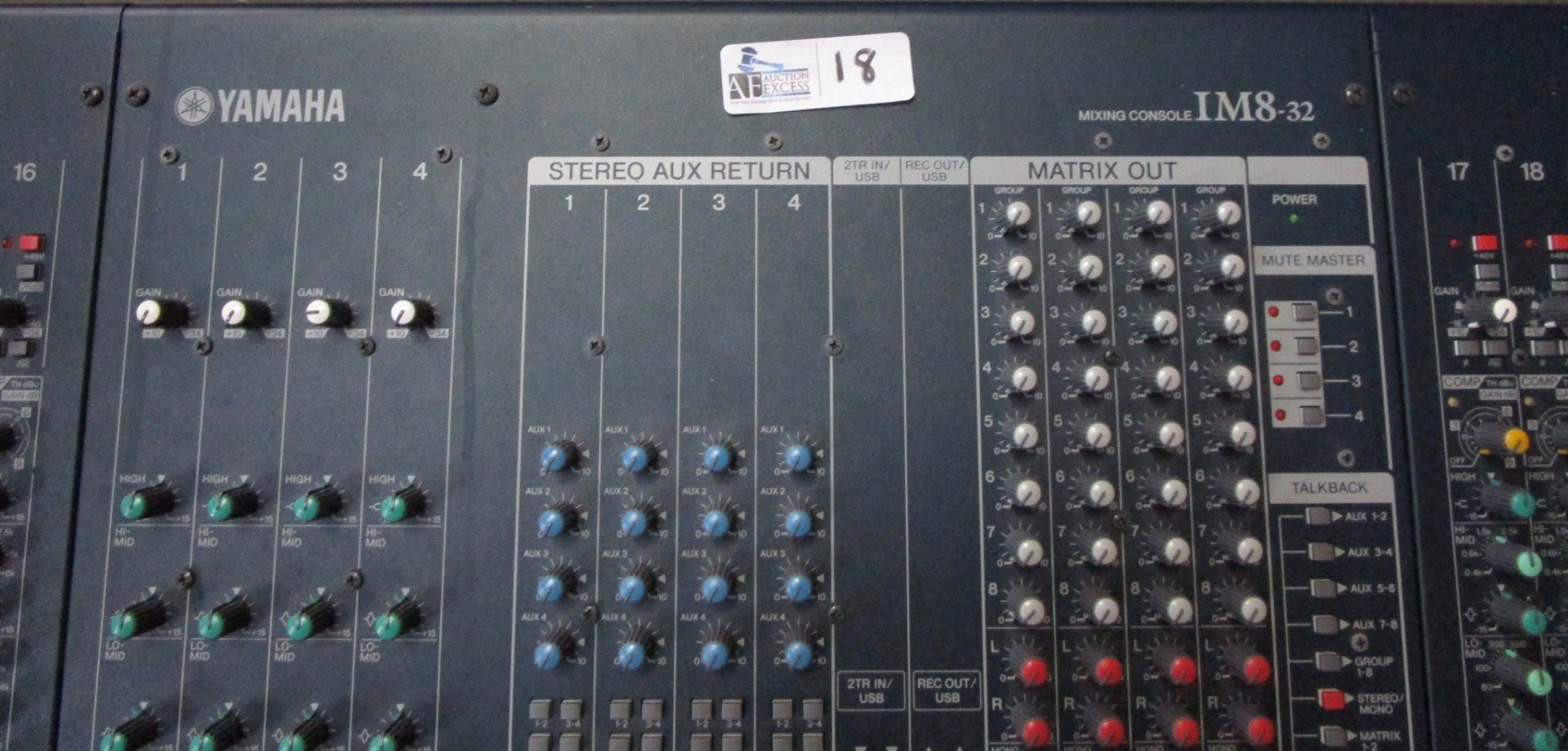 YAMAHA IM8-32 MIXING CONSOLE - Image 3 of 4