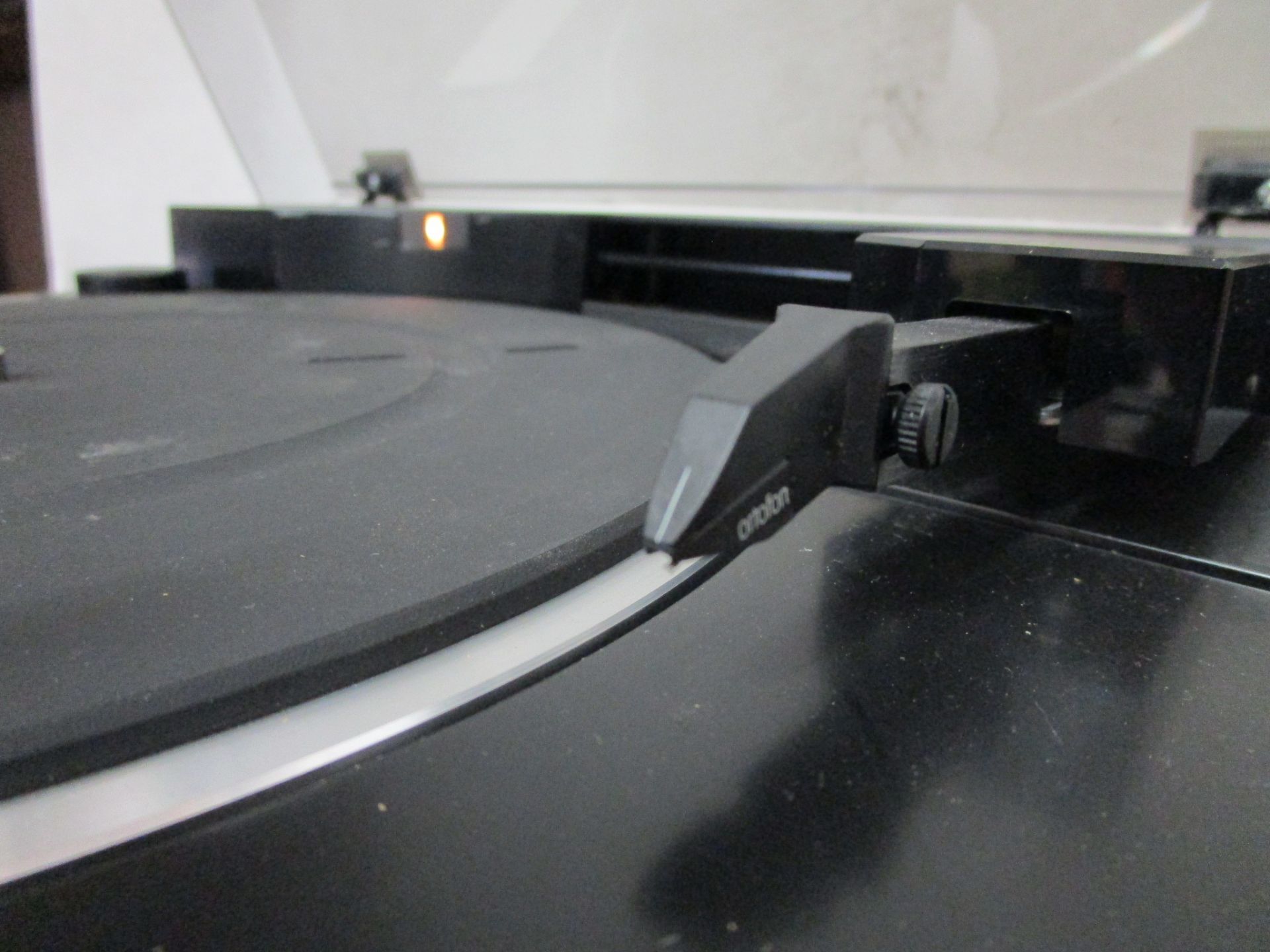 SONY P5-LX 520 TURNTABLE - Image 2 of 3