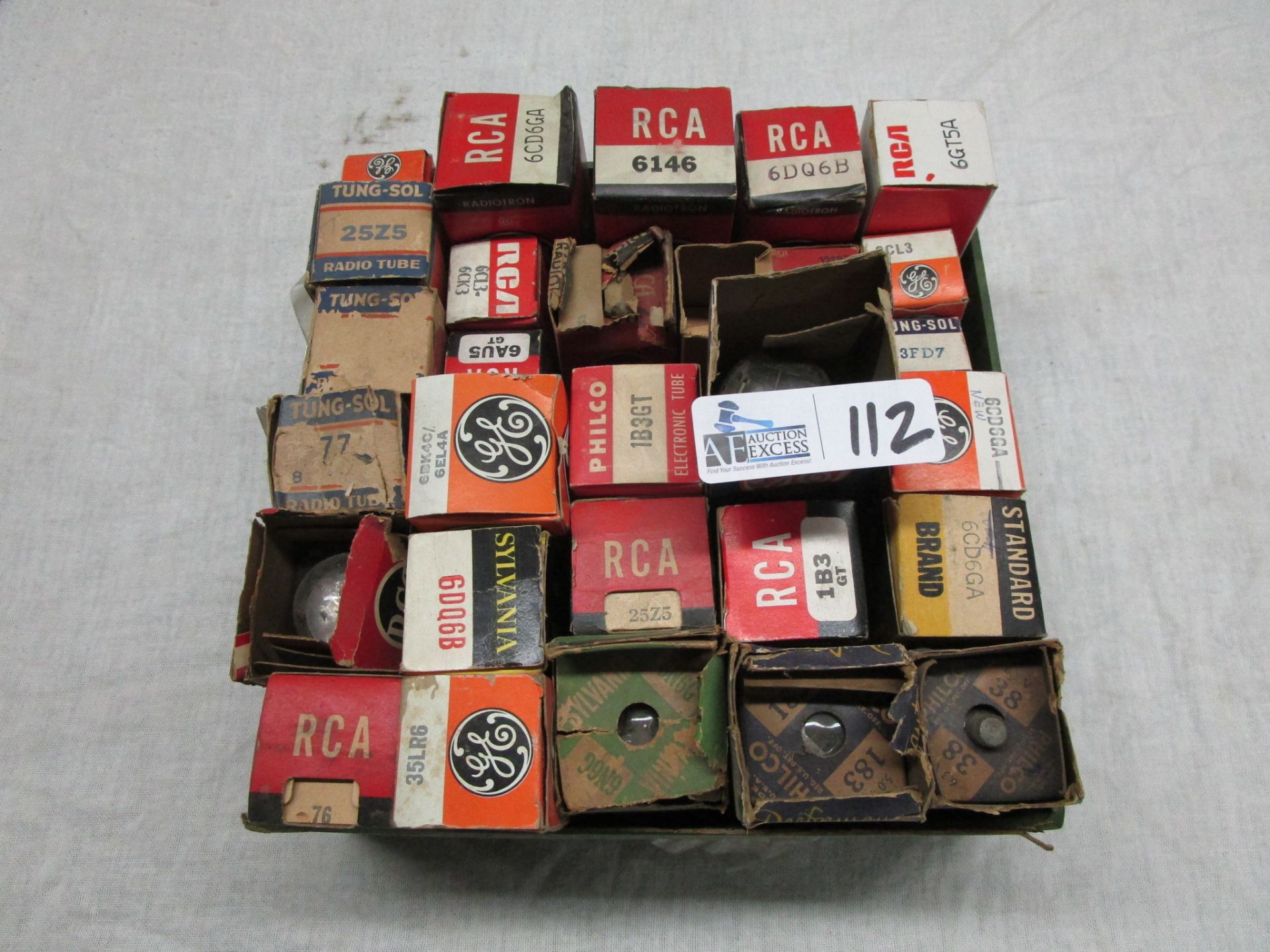 BOX OF MIXED ELECTRONIC TUBES