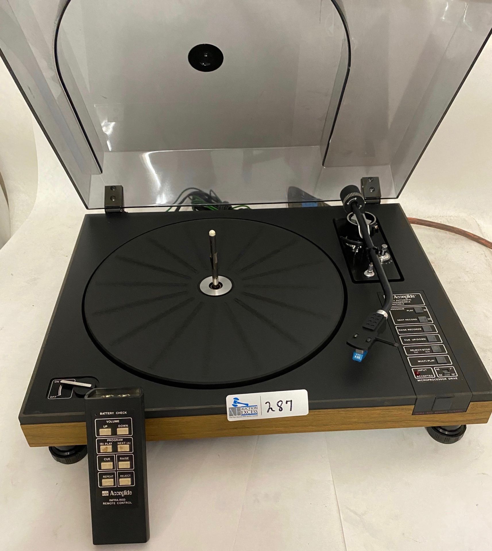 BSR ACCUGLIDE XR50 TURNTABLE