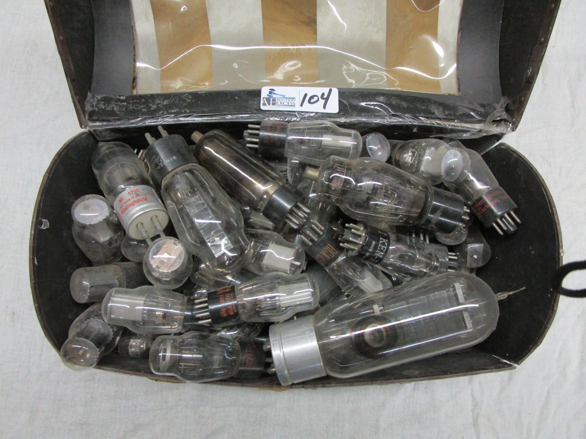 BOX OF MIXED ELECTRONIC TUBES