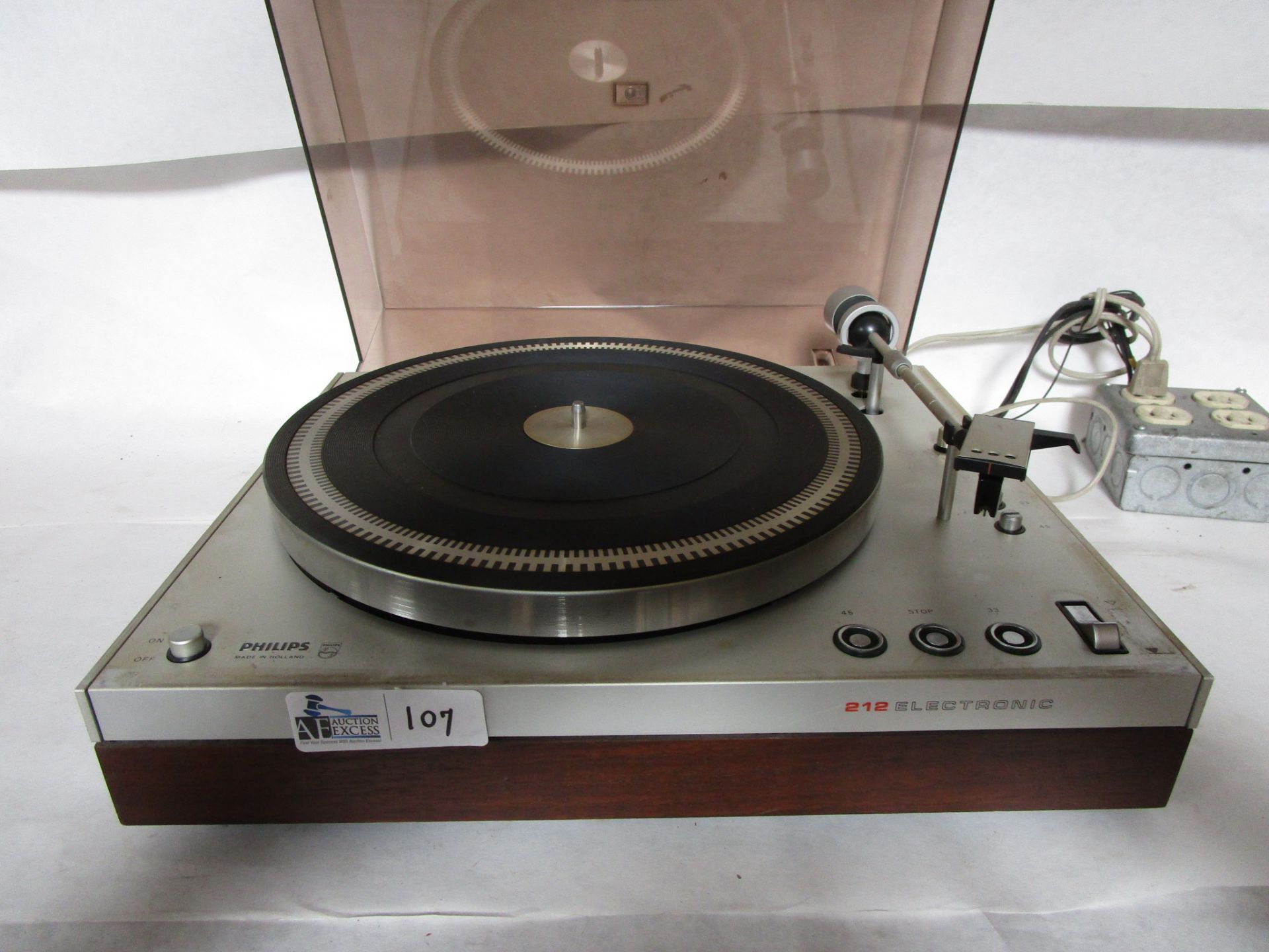 PHILIPS 212 ELECTRONIC TURNTABLE