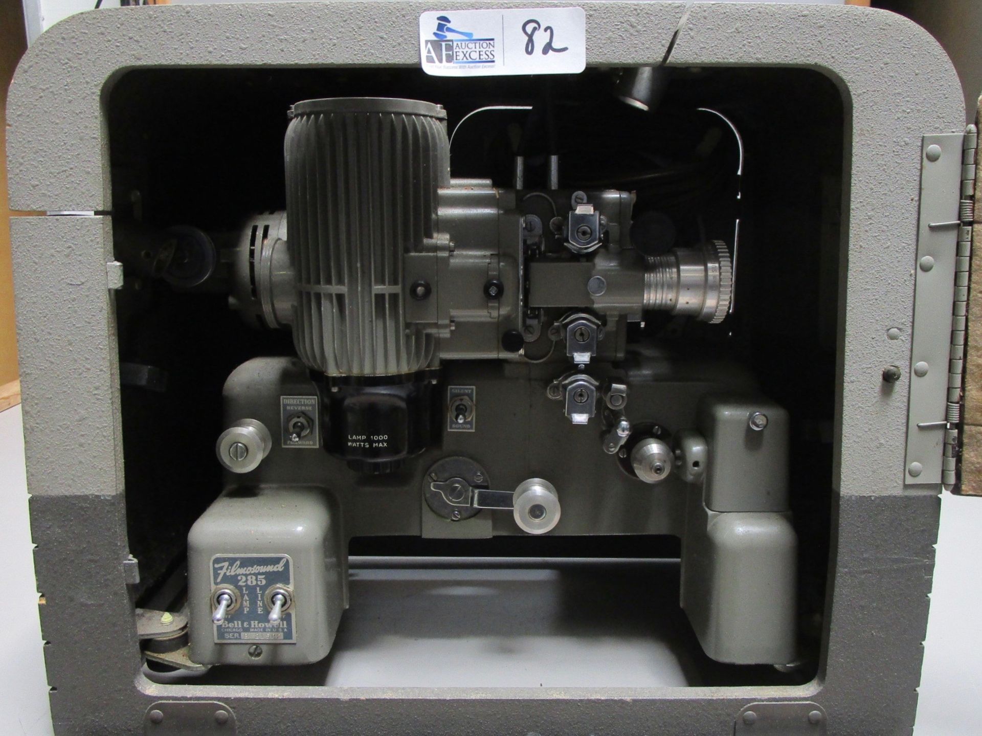 BELL & HOWELL FILM SOUND 285 PROJECTOR - Image 2 of 5