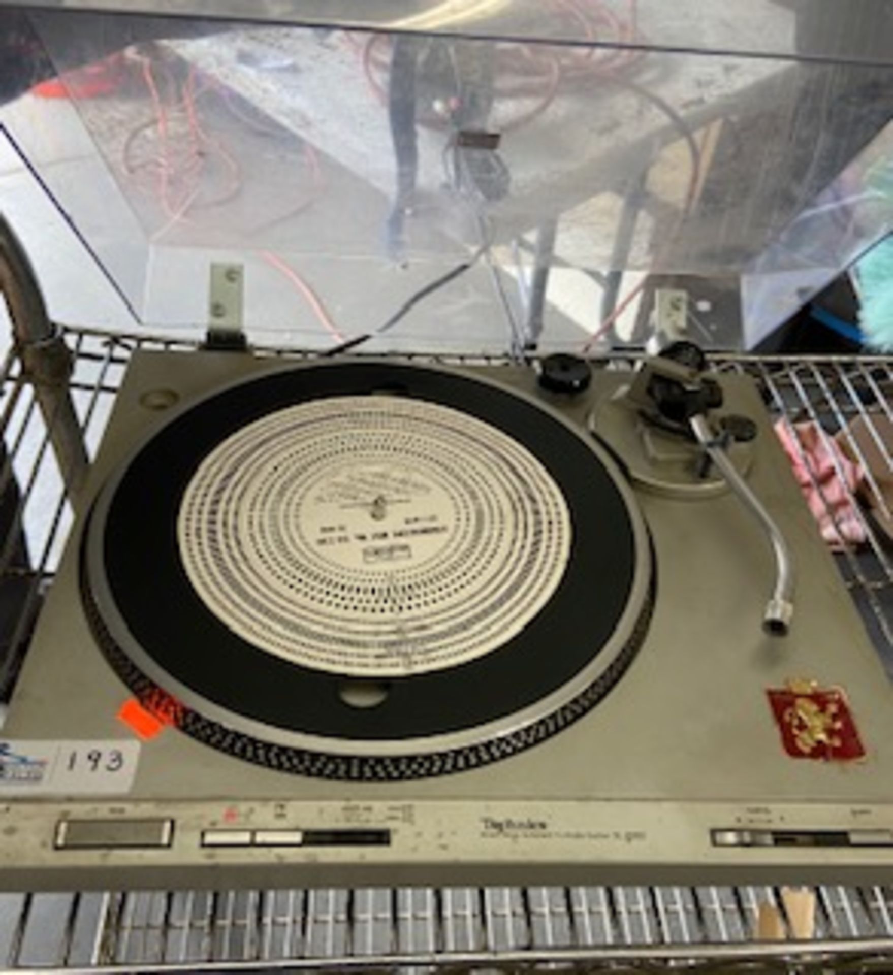 TECHNICS SL-D202 TURNTABLE NO HEADSHELL