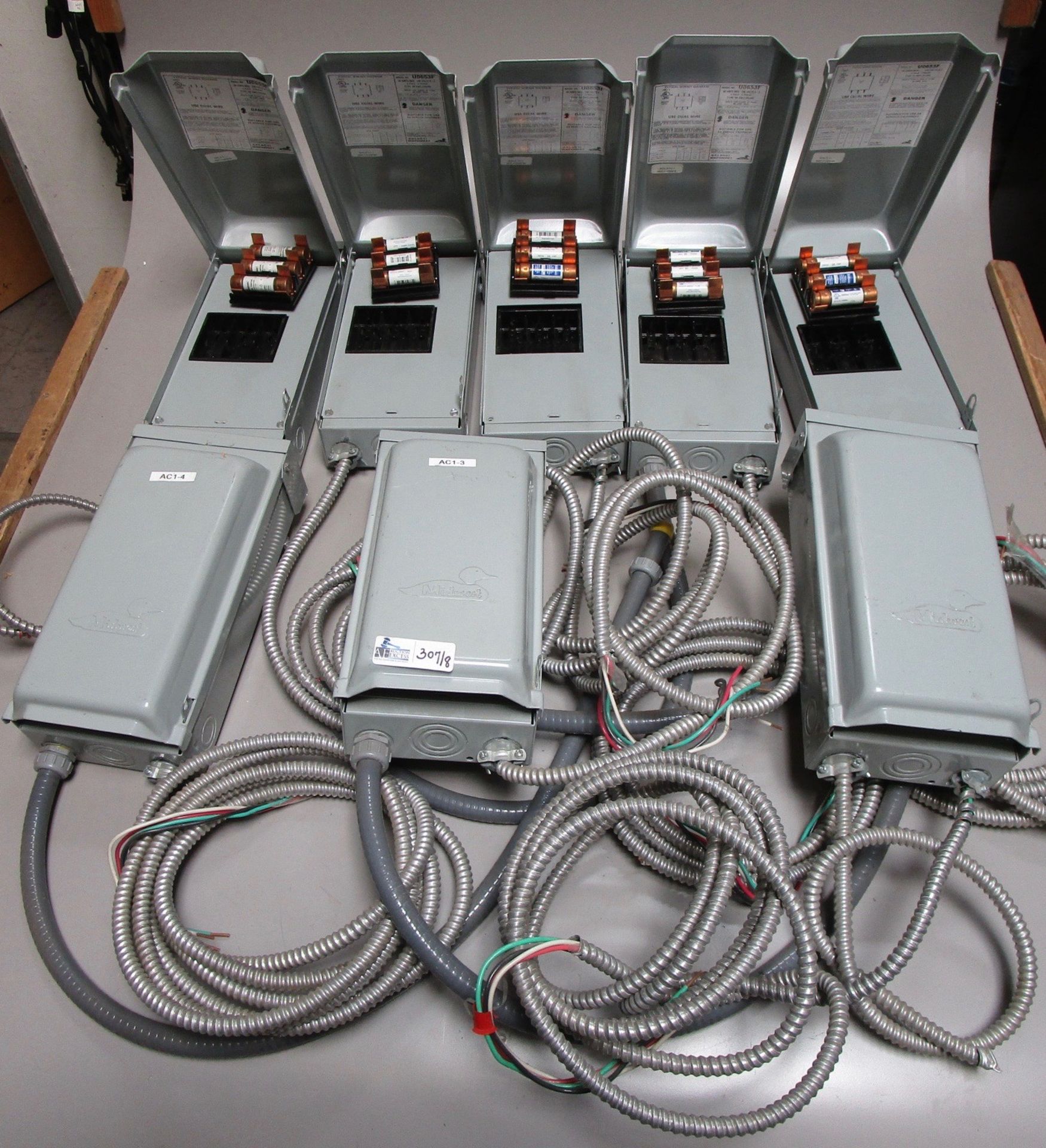 LOT OF 8 UO653F 60 AMP 3 POLE 3 PHASE ENCLOSURES