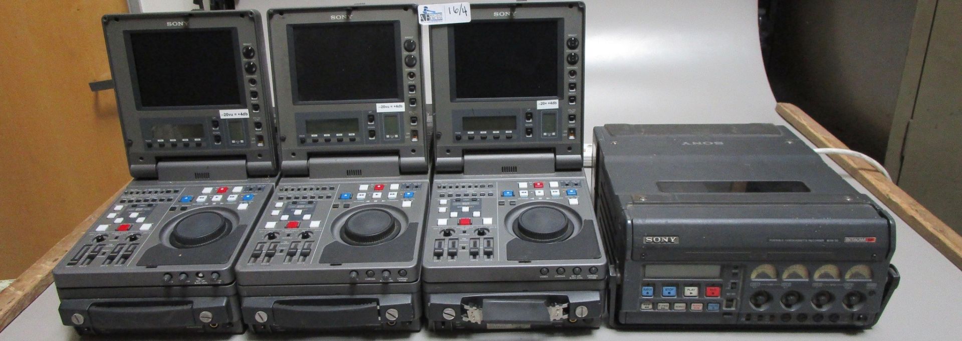 LOT OF 4 SONY BETACAM SX/SP BVW-50/DNW-A25