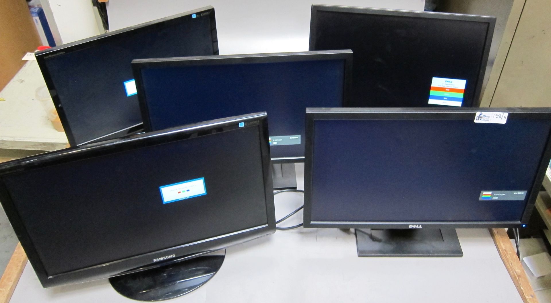 LOT OF 5 DESKTOP MONITORS