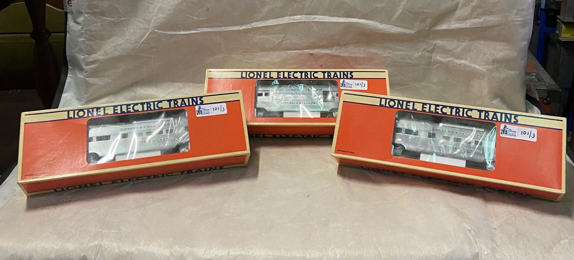 LOT OF 3 LIONEL TRAINS NIB