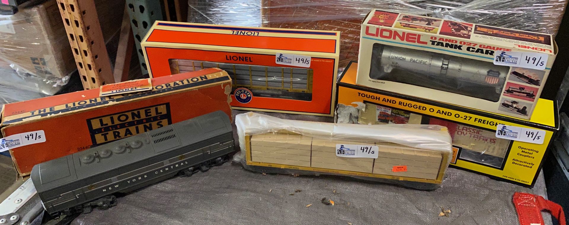 LOT OF 5 COLLECTIBLE TRAINS