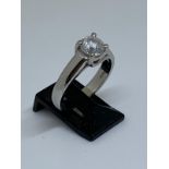 Fine platinum / diamond ring