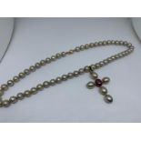 Freshwater pearl pendant necklace