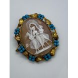 Pinchbeck cameo brooch