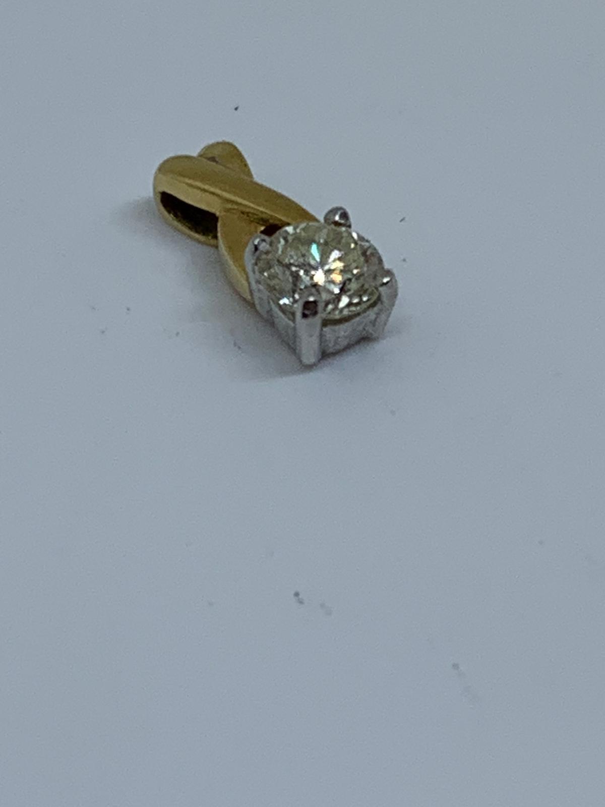 18ct gold pendant - Image 2 of 2