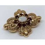 9ct gold brooch