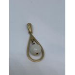 9ct gold pendant