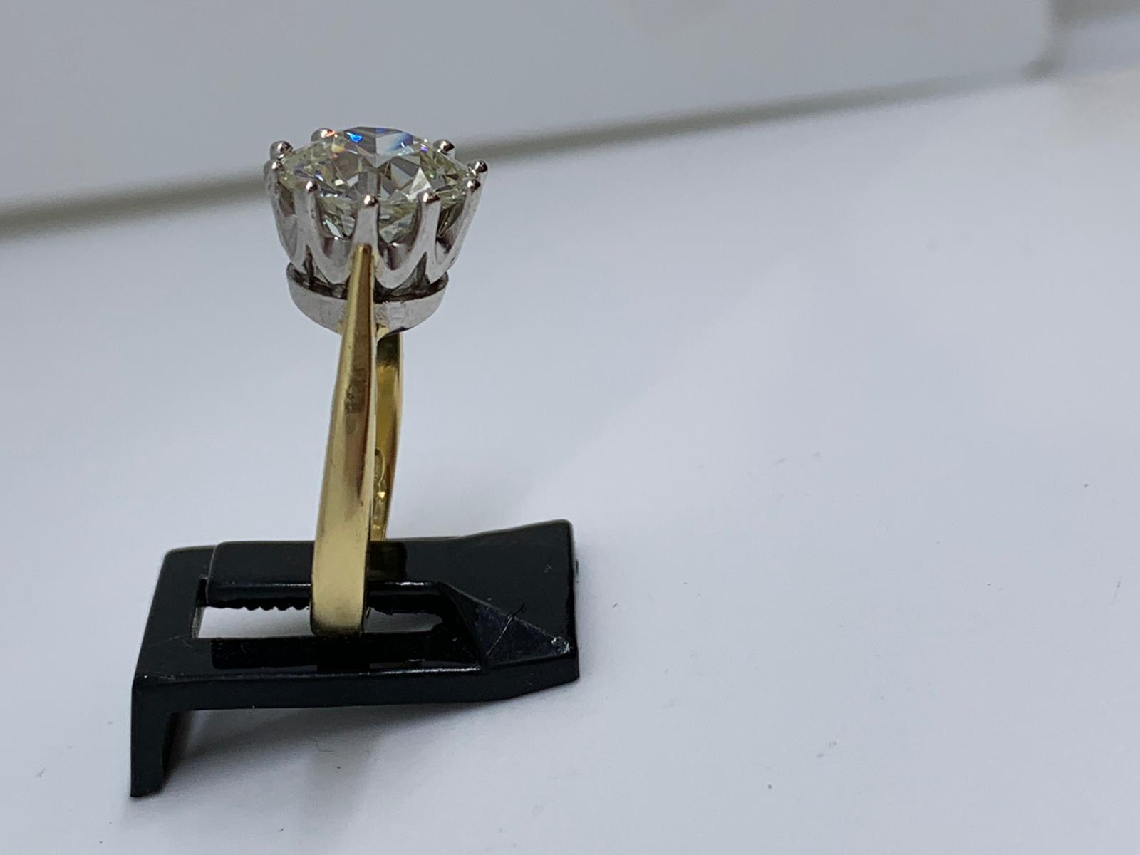 Fine 18ct gold / diamond ring - Image 6 of 11