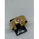 18 carat yellow gold diamond ring