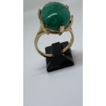 9 carat yellow malachite ring