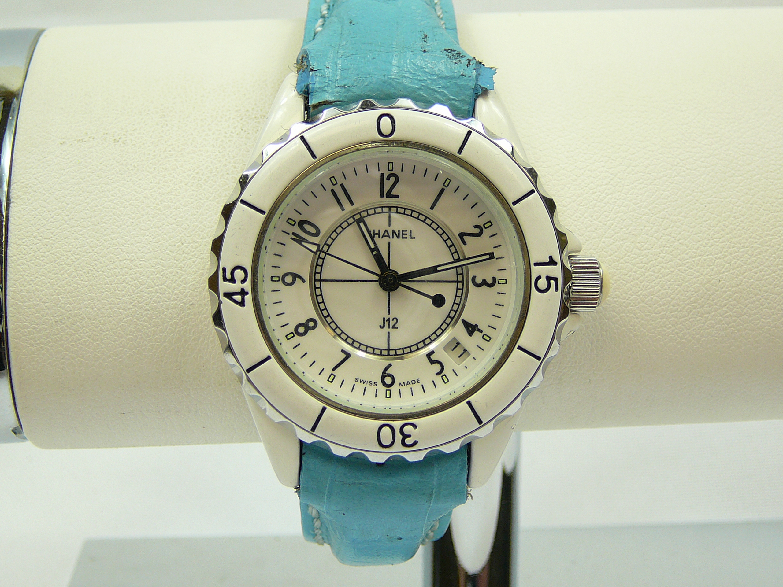 Ladies Chanel wrist watch - Image 2 of 3